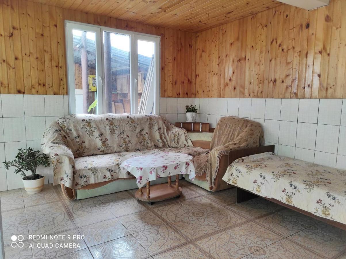 Guest House New Athos エクステリア 写真